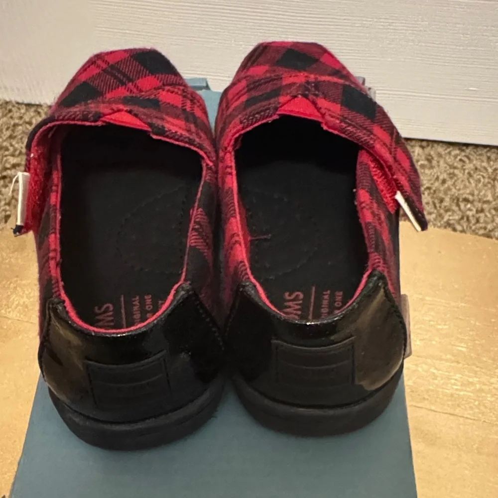 TOMS Kids Black and Red Plaid Moccasins